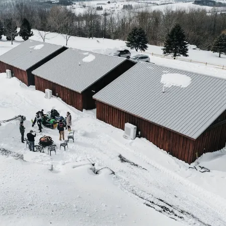 Golf, Outdoor Bar, Restaurant - The Cozy Cabin