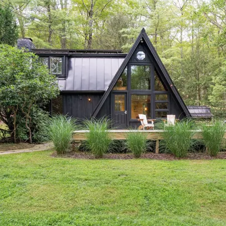 Black Pines A-Frame – A Cozy Catskills Retreat