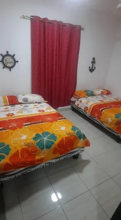 Charming 3-bedroom house with Pool WiFi, AC in Ballenita near to the beach.