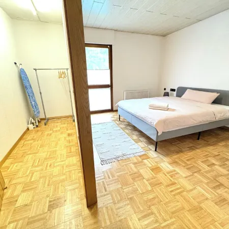 H&H Home-Quite and Cozy Central Apartment Near Park in Sindelfingen