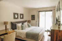 Architect's villa Hotels in Ramatuelle