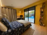 Maison d Architecte à Proximité du Centre Ville فنادق في بروج