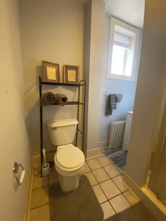 Cozy 1-bedroom apartment in serene Allentown with AC