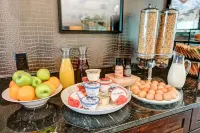 Garrison Hotel & Suites Dover-Portsmouth, Ascend Hotel Collection - petit déjeuner