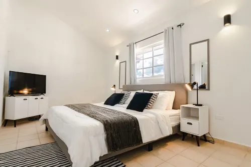 Stunning 3 bedroom Villa with Private Pool & Garden