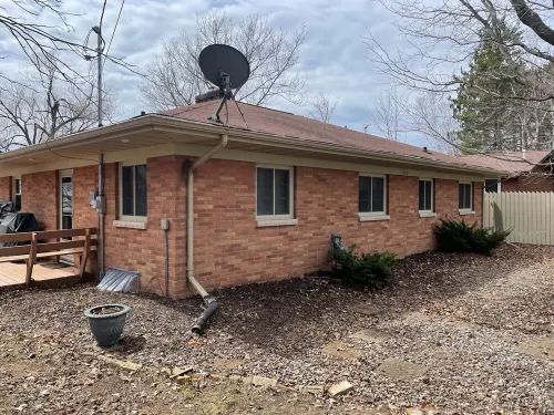 Charming Lakefront Retreat in Crandon w/ Private Dock