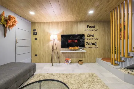 Yellow Souk Batroun Отели в г. Batroun