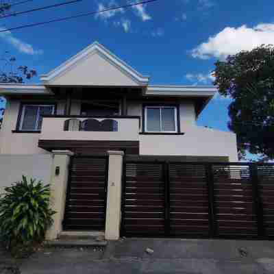 Cozy 3br home entry to CWC, Pili Golf, Naga, Bicol Hotel Exterior