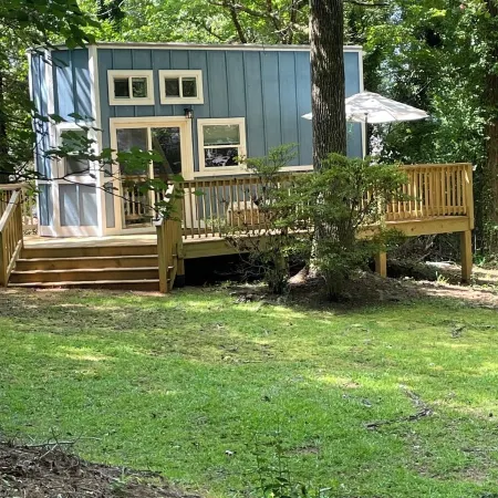 Fabulous Tiny House with AC in charming Seneca