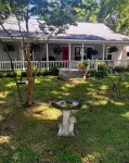 Home Away from Home in the Twin Lakes Area! Relax on the Front Porch Swing!