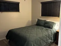 Charming Duplex with New AC & heater with WiFi Hoteles en La Junta
