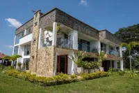 Espectacular Casa de Lujo de 9 Habitaciones en Calarcá Quindío