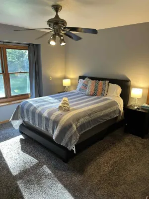 Brown Bear Cottage 3 Bedroom Pet Friendly Home Near Sand Valley & Lake Arrowhead