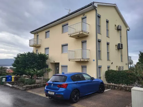 Big Sea View apartment within walking distance of the old town, beach and shops