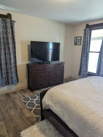 Hidden Gem in Cortland Отели в г. Cortland County