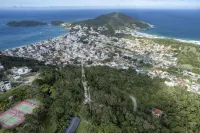 HOUSE WITH SWIMMING POOL 22000L SOLAR HEATING