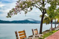 King Beds 4br Urban Oasis w/ Coffee bar