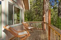 Storybook Cabin 3-bedroom cabin in tranquil Pioneer - Near Kirkwood & Snow!