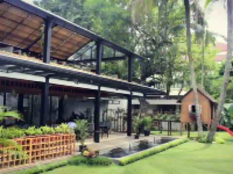 Beehive Boutique Hotel