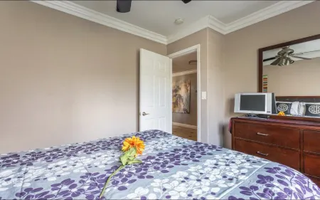 Heart of LA Large single level pool BBQ home Отели рядом с достопримечательностью «Big League Dreams Chino Hills»