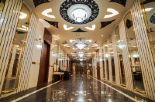 Hotel Allishan !! Couple Friendly Hotel Near Science City !!