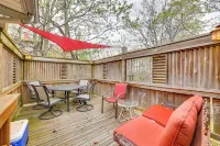 Eureka Springs Vacation Rental < Half-mi to Dtwn! - Country Houses