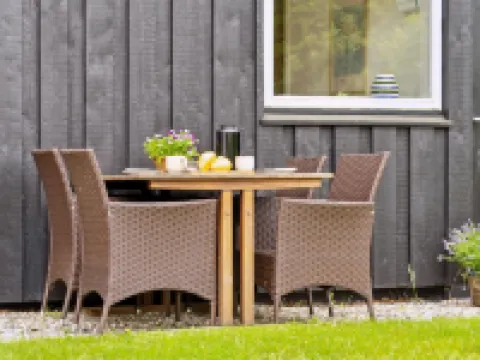 "Lenaya" - 1km from the Sea