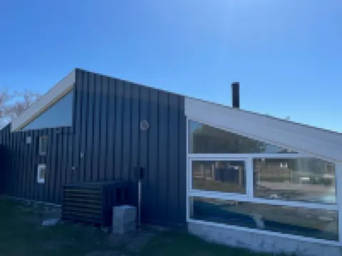 "Ilmo" - 950m from the Sea Hoteles en Bindslev