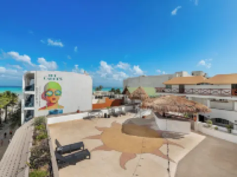 อิลลูชั่น บูทีค โรงแรม โรงแรมในปลายาเดลการ์เมน