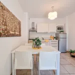 Grazioso appartamento con una camera da letto vicino alla spiaggia