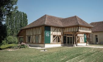 Logis Hôtel-Restaurant Domaine de Montecristo