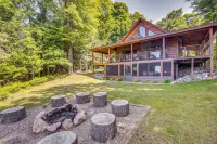 Lakefront Townsend Cabin w/ Fire Pit, Private Dock - Wifi
