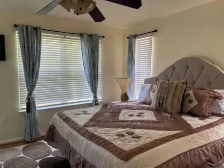 Comfy Luxury Vacation Getaway Отели рядом с достопримечательностью «Квантико Паркинг Лот»