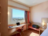 Ibis Vitoria Praia do Canto Hotels in 