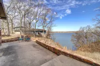 Lake Hudson Home with Patio in Locust Grove