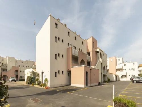 Apartment in Agde near Sandy Beach - 2-Star