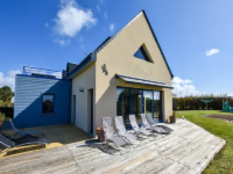 Seaside Villa with Pool in Moëlan Hotels in 