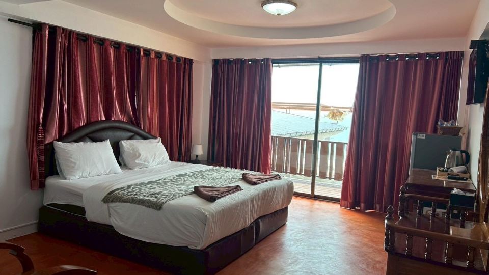 Jirawan Hotel