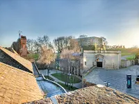 Townhouse in Nottingham with Rooftop Hot Tub