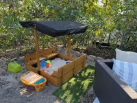 BEST LOCATION, Few min walk, Bike to Deerfield Beach and Pier. one acre property - 4-Star