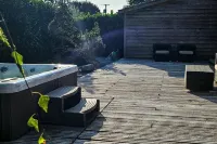 Peaceful Nature Retreat in Othery