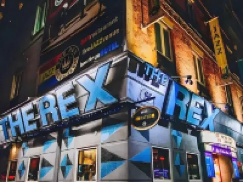 雷克斯爵士&藍調酒吧酒店 鄰近多倫多羣島的酒店