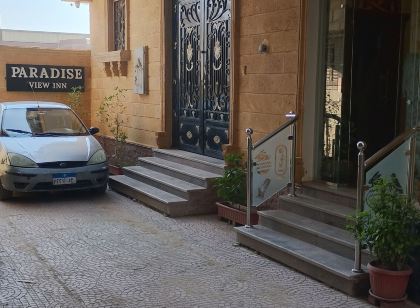 Paradise Pyramids View Inn