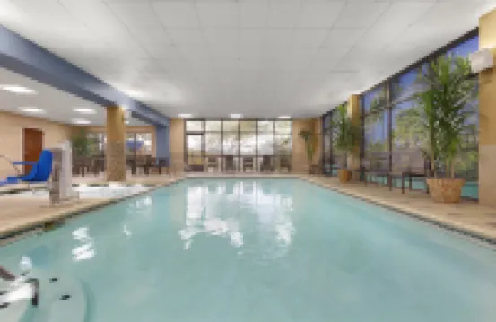 Embassy Suites by Hilton San Antonio Airport