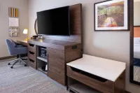 Hampton Inn Fairmont