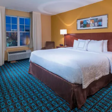Fairfield Inn Kansas City Downtown/Union Hill Hotels near GEHA Field at Arrowhead Stadium