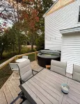 Walk to Dock Square, 1.2 Mi to Gooch's Beach, Hot Tub -- Pine Tree Place
