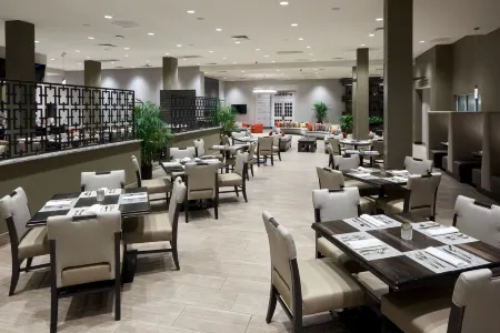 Holiday Inn & Suites PHILADELPHIA W - DREXEL HILL by IHG