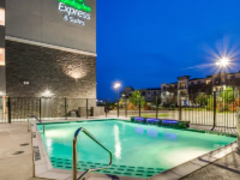 Holiday Inn Express & Suites DENTON SOUTH by IHG Hotel di Denton