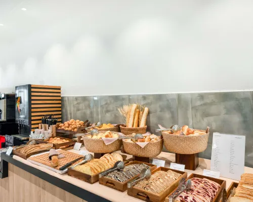 Movenpick Resort and Spa Fruske Terme Dining Photos